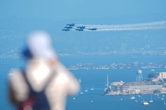 Fleet Week Air Show in San Francisco SAN FRANCISCO, CALIFORNIA - OCTOBER 11: US Navy Blue Angels fly over San Francisco Bay during the Fleet Week Air Show in San Francisco, California, United States on October 11, 2026. Tayfun Coskun Anadolu California United States. Editorial use only. Please get in touch for any other usage.  Copyright: x2026xAnadoluxTayfunxCoskunx