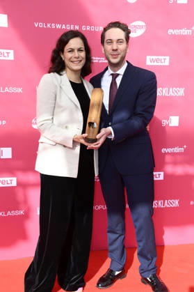Marie Sünje Schade and Oliver Stieglitz at the 2026 Opus Klassik Awards ceremony at the Konzerthaus am Gendarmenmarkt in Berlin, October 11, 2026 Foto:xN.xKubelkax xFuturexImagex opus_6064
