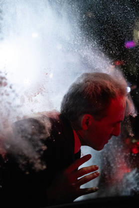 Raphael Glucksmann Gets Covered In Flour - Paris Candidate in the Socialist (PS) and centre-left Place Publique (PP) parties primary Raphael Glucksmann gets covered in flour by a man as he leaves after meeting his campaign team and supports at the bar la Cantine de Belleville as Raphael Glucksmann winning the primary organized by the Socialist Party, Place Publique (PP), and the Republican and Socialist Left, ahead of France s 2027 presidential election, in Paris on October 11, 2026. Photo by Raphael Lafargue ABACAPRESS.COM Paris France  Copyright: xLafarguexRaphael ABACAx