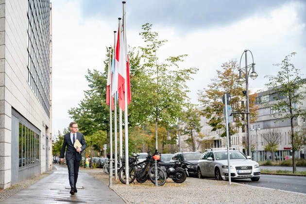 Carsten Linnemann, Federal Minister of Health, upon his arrival at the Konrad Adenauer House for the CDU of Germany’s Executive Committee Retreat in Berlin, October 2026, Berlin, Berlin, Germany, Konrad Adenauer House