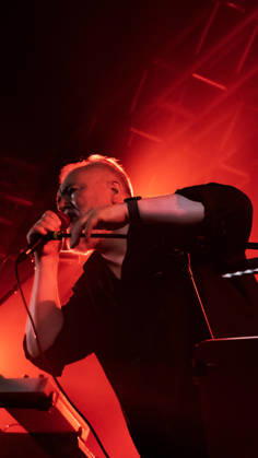 Arab Strap live at The Liquid Room in Edinburgh, Scotland, on 11 October 2026 Arab Strap perform live at The Liquid Room in Edinburgh, Scotland, on 11 October 2026. The celebrated Falkirk duo brought their distinctive blend of spoken-word storytelling and atmospheric indie rock to an enthusiastic sold-out crowd., Credit:Phillip Allwright Avalon  Copyright: xPhillipxAllwrightx xAvalonx 1142495362