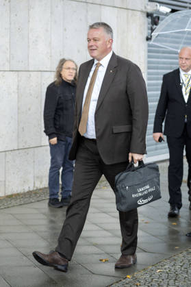 Gordon Schnieder upon arrival at the Executive Committee retreat at the Konrad Adenauer House in Berlin, October 11, 2026 Foto:xB.xElmenthalerx xFuturexImagex praesidiumsklausur_6023