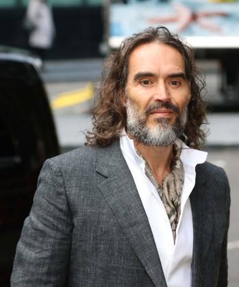 Russell Brand attends preliminary hearing on rape and sexual assault charges LONDON, UNITED KINGDOM - OCTOBER 12: Russell Brand, accompanied by his wife Laura Brand (not seen), arrives at Southwark Crown Court in London, United Kingdom, for a preliminary hearing over rape and sexual assault charges against him, on October 12, 2026. Zeynep Demir Anadolu London United Kingdom. Editorial use only. Please get in touch for any other usage. Copyright: x2026xAnadoluxZeynepxDemirx