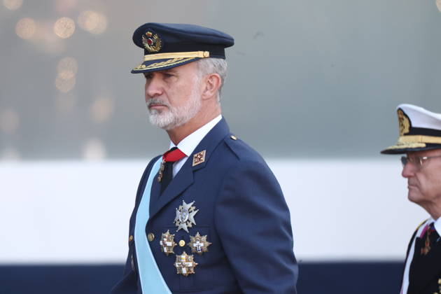 October 12 Parade for Hispanic Heritage Day King Felipe VI during the solemn ceremony honoring the national flag and the military parade for October 12, Hispanic Heritage Day, in the Plaza de Cánovas del Castillo, on October 12, 2026, in Madrid, Spain. The events begin with the raising of the flag and are followed by a tribute to those who gave their lives for the country. Subsequently, the military air and ground parades begin. Approximately 4,400 members of the Armed Forces, the security forces, and various civilian public institutions are participating this year in the parade presided over by the King and Queen. The aerial parade featured 50 fighter, training, and transport aircraft, as well as around 30 helicopters. On the ground, some  Copyright: xEduardoxParrax 7840579