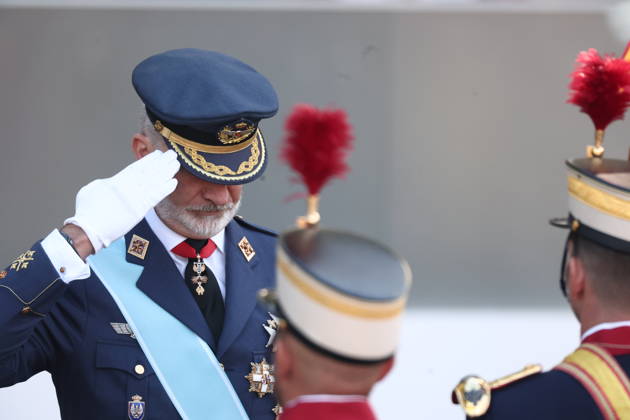 October 12 Parade for Hispanic Heritage Day King Felipe VI during the solemn ceremony honoring the national flag and the military parade for October 12, Hispanic Heritage Day, in the Plaza de Cánovas del Castillo, on October 12, 2026, in Madrid, Spain. The events begin with the raising of the flag and are followed by a tribute to those who gave their lives for the country. Subsequently, the military air and ground parades begin. Approximately 4,400 members of the Armed Forces, the security forces, and various civilian public institutions are participating this year in the parade presided over by the King and Queen. The aerial parade featured 50 fighter, training, and transport aircraft, as well as around 30 helicopters. On the ground, appr  Copyright: xEduardoxParrax 7840581