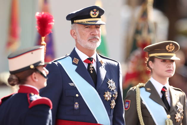 October 12 Parade for Hispanic Heritage Day King Felipe VI and Princess Leonor during the solemn ceremony honoring the national flag and the military parade on October 12, Hispanic Heritage Day, in the Plaza de Cánovas del Castillo, on October 12, 2026, in Madrid, Spain. The events begin with the raising of the flag and are followed by a tribute to those who gave their lives for the country. Subsequently, the military air and ground parades begin. Approximately 4,400 members of the Armed Forces, the security forces, and various civilian public institutions are participating this year in the parade presided over by the King and Queen. The aerial parade featured 50 fighter, training, and transport aircraft, as well as around 30 helicopters.  Copyright: xEduardoxParrax 7840613