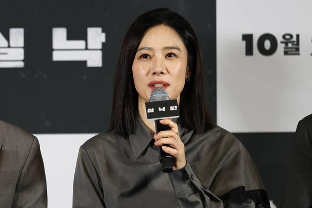 ˜Paradise Lost™ director, cast attend press conference in Seoul South Korean actor Kim Hyun-joo speaks during a media press conference for the movie Paradise Lost in Seoul, South Korea, on October 12, 2026. The psychological thriller film follows a mother who copes with loss through an AI version of her missing son, only to face confusion and tension when her real son mysteriously reappears after nine years. Seoul South Korea  Copyright: xMatrixxImagesx xJungxUi-Chelx