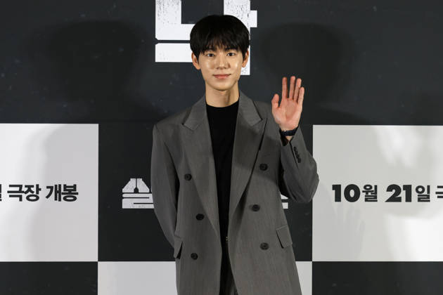 ˜Paradise Lost™ director, cast attend press conference in Seoul South Korean actor Bae Hyun-sung poses for photos during a media press conference for the movie Paradise Lost in Seoul, South Korea, on October 12, 2026. The psychological thriller film follows a mother who copes with loss through an AI version of her missing son, only to face confusion and tension when her real son mysteriously reappears after nine years. Seoul South Korea Copyright: xMatrixxImagesx xJungxUi-Chelx