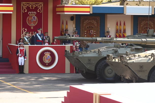 October 12 Parade for Hispanic Heritage Day King Felipe VI during the solemn ceremony honoring the national flag and the military parade for October 12, Hispanic Heritage Day, in the Plaza de Cánovas del Castillo, on October 12, 2026, in Madrid, Spain. The events begin with the raising of the flag and are followed by a tribute to those who gave their lives for the country. Subsequently, the military air and ground parades begin. Approximately 4,400 members of the Armed Forces, the security forces, and various civilian public institutions are participating this year in the parade presided over by the King and Queen. The aerial parade featured 50 fighter, training, and transport aircraft, as well as around 30 helicopters. On the ground, appr  Copyright: xEduardoxParrax 7840677