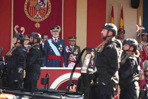 October 12 Parade for Hispanic Heritage Day King Felipe VI during the solemn ceremony honoring the national flag and the military parade for October 12, Hispanic Heritage Day, in the Plaza de Cánovas del Castillo, on October 12, 2026, in Madrid, Spain. The events begin with the raising of the flag and are followed by a tribute to those who gave their lives for the country. Subsequently, the military air and ground parades begin. Approximately 4,400 members of the Armed Forces, the security forces, and various civilian public institutions are participating this year in the parade presided over by the King and Queen. The aerial parade featured 50 fighter, training, and transport aircraft, as well as around 30 helicopters. On the ground, appr  Copyright: xEduardoxParrax 7840685