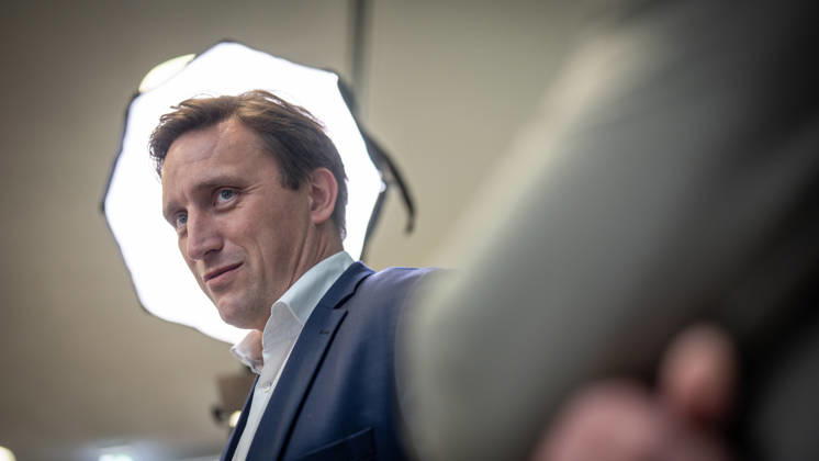 Sebastian Lechner, State Chairman of the CDU in Lower Saxony, speaking with journalists at the Konrad Adenauer House on the sidelines of the CDU Germany Executive Committee retreat in Berlin, October 2026, Berlin, Germany, Konrad Adenauer House