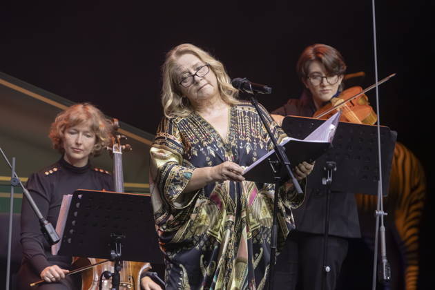 Performance by Kathy Kelly Camerata Musikus with Milko Kersten during the 18th HOPE Gala at the Schauspielhaus Dresden. The HOPE Gala Dresden is a benefit event that supports the HOPE Cape Town children’s project in South Africa in its commitment to the health, development, and education of children and young adults in the townships around Cape Town.