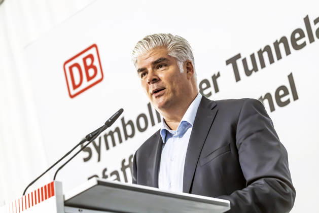 Construction Begins on the Pfaffensteig Tunnel in Stuttgart Stefan Kratochwill, Chairman of the Executive Board of STRABAG SE The 11-kilometer-long rail tunnel is part of the Stuttgart 21 project and, starting in 2033, will connect the Gäubahn line toward Zur