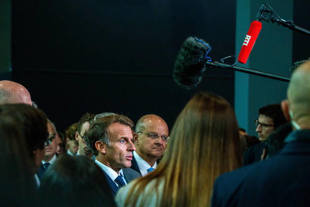 President Macron at Paris Motor Show - Paris French President Emmanuel Macron walks through the aisles of the Paris Motor Show 2026 in Paris, France on October 12, 2026. Photo by Denis Prezat ABACAPRESS.COM Paris France  Copyright: xPrezatxDenis ABACAx