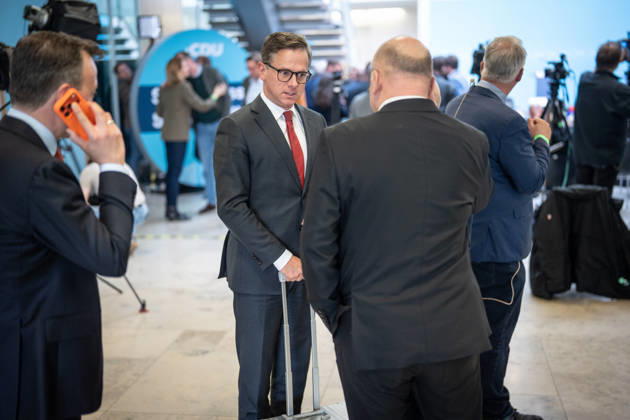 Federal Health Minister Karsten Linnemann speaking with journalists, with Paul Ziemiak, at the CDU Germany Executive Committee Retreat in Berlin, October 2026, Berlin, Berlin, Germany, Konrad Adenauer House