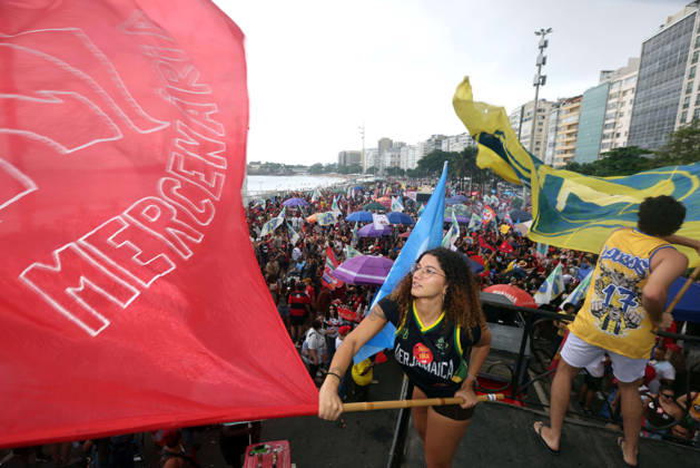 October 12, 2026, Rio De Janeiro, Rio De Janeiro, Brazil: Thousands of supporters gather in Copacabana, Rio de Janeiro, Brazil, on October 12, 2026, for a pro-democracy demonstration organized by the CENA Nacional movement, the National Union of Students (UNE) and Universibloco. Held on Brazilâ€⠢s Our Lady of Aparecida national holiday, the rally calls for the defense of constitutional rights and public policies supporting healthcare, education and social assistance. Carnival street bands, known as blocos, and percussion groups brought music and a festive atmosphere to the waterfront mobilization, blending political activism with Rioâ€⠢s popular street culture. The demonstration takes place ahead of Brazilâ€⠢s October 25 pres - ZUMAk251 20261012_znp_k251_006 Copyright: xBobxKarpx