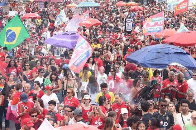 October 12, 2026, Rio De Janeiro, Rio De Janeiro, Brazil: Thousands of supporters gather in Copacabana, Rio de Janeiro, Brazil, on October 12, 2026, for a pro-democracy demonstration organized by the CENA Nacional movement, the National Union of Students (UNE) and Universibloco. Held on BrazilÃ¢â‚¬â ¢s Our Lady of Aparecida national holiday, the rally calls for the defense of constitutional rights and public policies supporting healthcare, education and social assistance. Carnival street bands, known as blocos, and percussion groups brought music and a festive atmosphere to the waterfront mobilization, blending political activism with RioÃ¢â‚¬â ¢s popular street culture. The demonstration takes place ahead of BrazilÃ¢â‚¬â ¢s October 25 pres - ZUMAk251 20261012_znp_k251_017 Copyright: xBobxKarpx