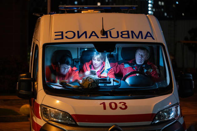 1 killed and 11 wounded in a Russian drone strike in Kyiv KYIV, UKRAINE - OCTOBER 12: Paramedics are seen inside an ambulance car after helping injured people at the site of the Russian drone strike in Kyiv on October 12 2026. According to the statement made by mayor of Kyiv Vitalii Klychko, 1 person was killed and 11 were wounded during this attack on Ukraine s capital. Danylo Antoniuk Anadolu Kyiv Ukraine. Editorial use only. Please get in touch for any other usage.  Copyright: x2026xAnadoluxDanyloxAntoniukx