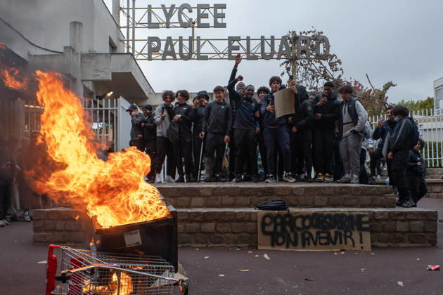 October 13, 2026: Paul-o°luard High School in Saint-Denis is at the center of the news as part of the fifth round of national student protests...The renowned Swedish environmental activist Greta Thunberg visited Paul-o°luard High School in Saint-Denis this morning to offer her direct support to the protesting students. She denounced police violence against the young demonstrators. - ZUMAs287 20261013_zip_s287_001 Copyright: xSadakxSouicix