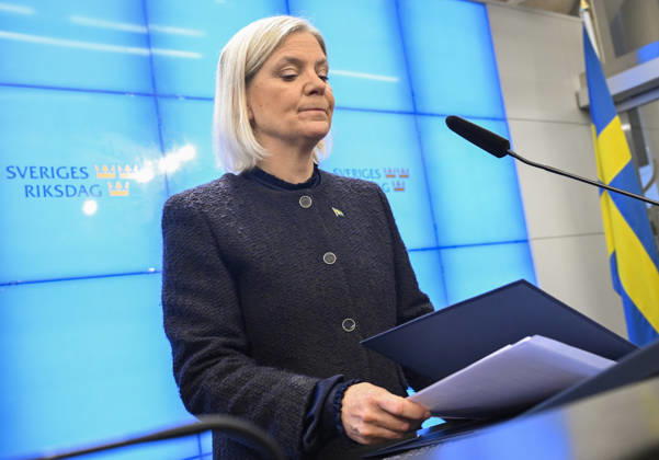 STOCKHOLM, SWEDEN 20261013 Social Democratic Party leader Magdalena Andersson holds a press conference after her meeting with the Speaker of the Riksdag regarding her exploratory mandate STOCKHOLM, SWEDEN x10030x  Copyright: xJonasxEkströmer TTx MAGDALENA ANDERSSON SONDERINGSUPPDRAG afkb1GH29zk