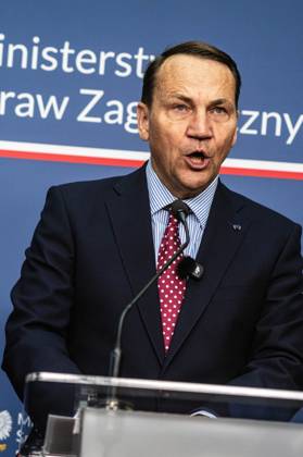 October 13, 2026, Warsaw, Mazovia, Poland: Poland s Minister of Foreign Affairs, Radoslaw Sikorski, speaks during the press conference..Foreign Secretary of the United Kingdom of Great Britain and Northern Ireland visits the Ministry of Foreign Affairs in Warsaw, Poland for a meeting with the Republic of Poland s Foreign Minister, Radoslaw Sikorski. During the subsequent press conference, the ministers discussed their countries ongoing cooperation in foreign policy issues, including supporting Ukraine in the war Russia is waging against it. Miliband also spoke of the ties his family has to Poland. Afterwards, the ministers travel to the second day of the Warsaw Security Forum. Warsaw Poland  - ZUMAs197 20261013_aaa_s197_016 Copyright: xNeilxMiltonx