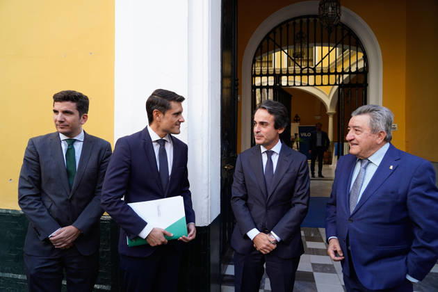 The Gaesco Forum on Key Infrastructure for the City Was Held in Seville. Mario Munoz Atanet 2d, Regional Minister of Public Works and Mobility for the Regional Government of Andalusia, attends the Gaesco Forum to deliver the presentation Infrastructure for Seville: Challenges and Opportunities on October 13, 2026, in Seville, Andalusia, Spain October 13, 2026 Seville, Andalusia, Spain Seville, Andalusia, Spain Spain  Copyright: xGogoxLobatox 7842096