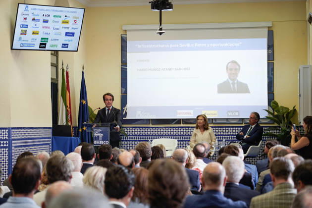 The Gaesco Forum on Key Infrastructure for the City is held in Seville. The Regional Minister of Public Works and Mobility for the Regional Government of Andalusia, Mario Munoz Atanet, speaks at the Gaesco Forum with the presentation Infrastructure for Seville: Challenges and Opportunities October 13, 2026, in Seville, Andalusia, Spain October 13, 2026 Seville, Andalusia, Spain Seville, Andalusia, Spain Spain  Copyright: xGogoxLobatox 7842135