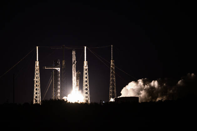 October 13, 2026, Cape Canaveral, Florida, USA: A SpaceX Falcon 9 rocket with a cargo spacecraft launches from Space Launch Complex-40 at Cape Canaveral Space Force Station, Florida on Oct. 13, 2026 at 6:33 a.m. EDT. The Dragon cargo spacecraft will deliver about 6,300 pounds of research equipment, crew supplies, and hardware to the International Space Station. Cape Canaveral USA - ZUMAb268 20261013_znp_b268_009 Copyright: xJenniferxBriggsx