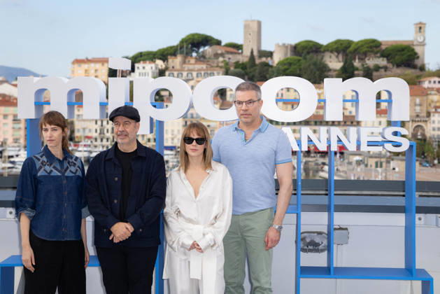 Alicia von Rittberg Carsten Kelber Miguel Alexandre During Premiere of Queen Silvia - Cannes Alicia von Rittberg, Carsten Kelber and Miguel Alexandre attend the photocall of Queen Silvia during Cannes Mipcom 2026 in Cannes, France on October 13, 2026. Photo by Shootpix ABACAPRESS.COM Cannes France  Copyright: xShootpix ABACAx