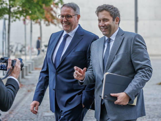 Alexander Schweitzer (SPD), Federal Minister of Labor and Social Affairs-designate, and Lars Klingbeil (SPD), Federal Minister of Finance, during a press statement; Alexander Schweitzer (SPD), Federal Minister of Labor and Social Affairs-designate, and Lars Klingbeil (SPD), Federal Minister of Finance, during a press statement in front of the Bundestag on Oc