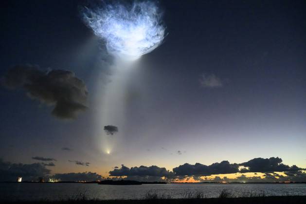 October 13, 2026, Cape Canaveral, Florida, USA: A SpaceX Falcon 9 rocket with a cargo spacecraft launches from Space Launch Complex-40 at Cape Canaveral Space Force Station, Florida on Oct. 13, 2026 at 6:33 a.m. EDT. The Dragon cargo spacecraft will deliver about 6,300 pounds of research equipment, crew supplies, and hardware to the International Space Station. Cape Canaveral USA - ZUMAb268 20261013_znp_b268_002 Copyright: xJenniferxBriggsx