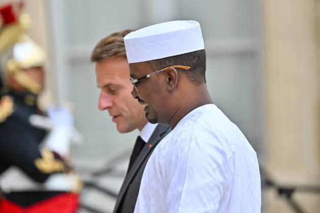 French President Emmanuel Macron welcomes Chadian President Mahamat Idriss Déby Itno to the Élysée Palace in Paris, France, on October 13, 2026. Christian Liewig Bestimage. French President Emmanuel Macron welcomes Chadian President Mahamat Idriss Déby Itno at the Élysée Presidential Palace in Paris on October 13, 2026. French President Emmanuel Macron hosts his Chadian counterpart, Mahamat Idriss Déby Itno, in Paris as the two rebuild ties nearly two years after N Djamena ordered French forces off its soil, officials said. Paris, France  Copyright: xChristianxLiewigx xBestimagexChristianxLiewigx xBestimagex
