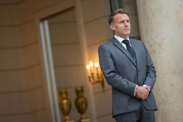 Emmanuel Macron Welcomes Chad President Mahamat Idriss Deby Itno - Paris French President Emmanuel Macron at the Elysee Presidential Palace in Paris on October 13, 2026. French President Emmanuel Macron hosts Chadian counterpart Mahamat Idriss Deby Itno in Paris as the two rebuild ties nearly two years after N Djamena ordered French forces off its soil, officials said. Photo by Alexis Jumeau ABACAPRESS.COM Paris France  Copyright: xJumeauxAlexis ABACAx