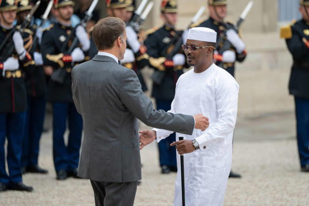 Emmanuel Macron Welcomes Chad President Mahamat Idriss Deby Itno - Paris French President Emmanuel Macron welcomes (Tchad) Chad s President Mahamat Idriss Deby Itno at the Elysee Presidential Palace in Paris on October 13, 2026. French President Emmanuel Macron hosts Chadian counterpart Mahamat Idriss Deby Itno in Paris as the two rebuild ties nearly two years after N Djamena ordered French forces off its soil, officials said. Photo by Alexis Jumeau ABACAPRESS.COM Paris France  Copyright: xJumeauxAlexis ABACAx