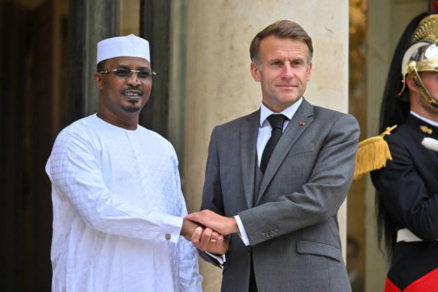 French President Emmanuel Macron welcomes Chadian President Mahamat Idriss Déby Itno to the Élysée Palace in Paris, France, on October 13, 2026. Christian Liewig Bestimage. French President Emmanuel Macron welcomes Chadian President Mahamat Idriss Déby Itno at the Élysée Presidential Palace in Paris on October 13, 2026. French President Emmanuel Macron hosts his Chadian counterpart, Mahamat Idriss Déby Itno, in Paris as the two rebuild ties nearly two years after N Djamena ordered French forces off its soil, officials said. Paris, France  Copyright: xChristianxLiewigx xBestimagexChristianxLiewigx xBestimagex