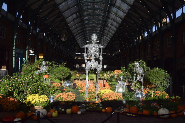 October 13, 2026, London, England, United Kingdom: The Halloween decorations have been unveiled at Covent Garden Market. London United Kingdom - ZUMAv130 20261013_zip_v130_021 Copyright: xVukxValcicx