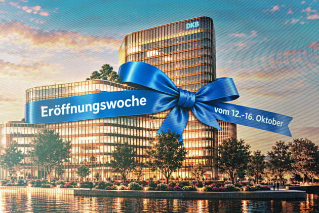 Berlin, 13.10.2026: Eine Visualisierung des neuen DKB-Campus in der Europacity in Berlin-Mitte, umschlungen von einer blauen Schleife mit der Aufschrift Eröffnungswoche vom 12. 16. Oktober, wirbt für die Eröffnungswoche des neuen Hauptsitzes. Die Deutsche Kreditbank AG (DKB) hat ihren neuen Hauptsitz heute offiziell eröffnet. Der von Kleihues + Kleihues entworfene, rund 82 Meter hohe Komplex besteht aus drei Gebäudeteilen mit fünf, elf und 19 Geschossen und rund 35.000 Quadratmetern Mietfläche; entwickelt wurde er von der CA Immo unter dem Projektnamen Upbeat. Rund 2.600 Mitarbeitende des DKB-Konzerns, die bislang auf mehrere Berliner Standorte verteilt waren, arbeiten nun gemeinsam im Campus. Die DKB ist Exklusivmieter