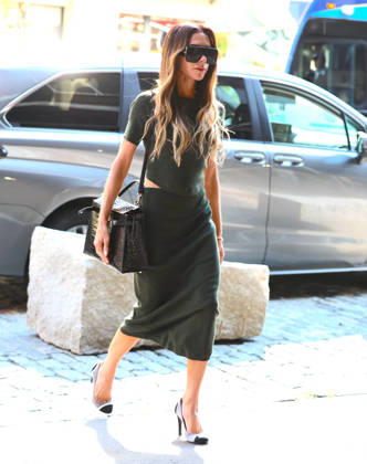 Victoria Beckham out in New York Designer Victoria Beckham is visiting her new store on Mercer Street in Soho, New York on October 13, 2026. Photo by Dylan Travis ABACAPRESS.COM New York NY  Copyright: xDylanxTravis ABACAx
