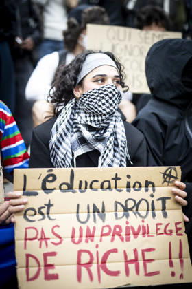 NEWS: Blocages de lycées en Alsace lors de la mobilisation étudiante. Strasbourg - France 13 10 2026 Des lycéens organisent de nouveaux blocages en Alsace le 13 octobre 2026, avant des rassemblements prévus à Strasbourg et à Mulhouse, en France. Cette mobilisation témoigne de la colère croissante des élèves face aux problèmes liés à l’éducation. Strasbourg  Copyright: xELYXANDROxCEGARRAx