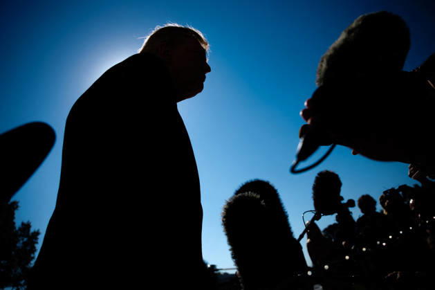 DC: President Trump Departs the White House President Donald Trump speaks to members of the media before departing from the South Lawn of the White House in Marine One on October 13, 2026 in Washington, D.C. Trump is heading to Wasilla, Alaska for a midterm campaign rally in support of Senator Dan Sullivan and Representative Nick Begich before heading to Las Vegas, Nevada where he will spend the night. (Photo by Samuel Corum Pool ABACAPRESS.COM) Washington DC United States  Copyright: xPool ABACAx