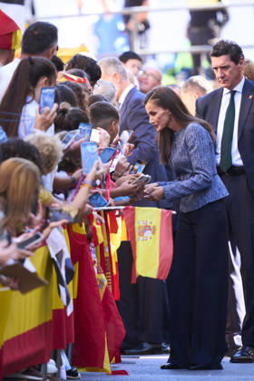 Spanish royals Visit to the Vicente Aleixandre nursery and primary school Queen Letizia of Spain visit to the Vicente Aleixandre nursery and primary school on October 13, 2026 in Ceuta, Spain King Felipe VI™s first visit to Ceuta as King, a city Spanish since the 17th century and claimed by Morocco, comes after this summer™s migration crisis. The previous royal visit, by Juan Carlos I and Queen Sofia in 2007, led Morocco to recall its ambassador. Photo by IMAGO MPG Ceuta Vicente Aleixandre nursery and primary school Ceuta Spain Copyright: xMPGx