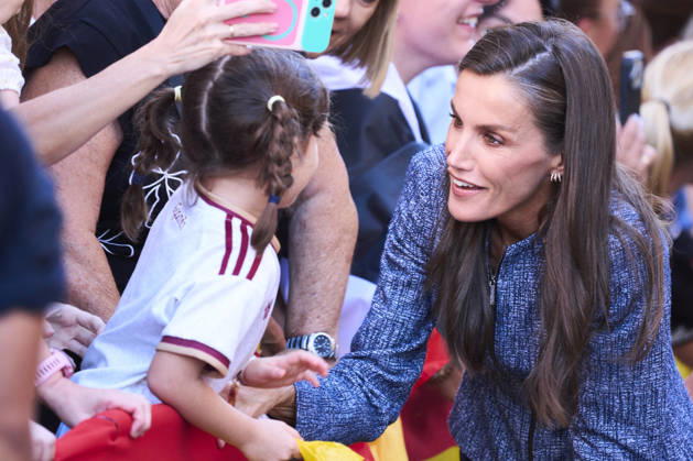 Spanish royals Visit to the Vicente Aleixandre nursery and primary school Queen Letizia of Spain visit to the Vicente Aleixandre nursery and primary school on October 13, 2026 in Ceuta, Spain King Felipe VI™s first visit to Ceuta as King, a city Spanish since the 17th century and claimed by Morocco, comes after this summer™s migration crisis. The previous royal visit, by Juan Carlos I and Queen Sofia in 2007, led Morocco to recall its ambassador. Photo by IMAGO MPG Ceuta Vicente Aleixandre nursery and primary school Ceuta Spain  Copyright: xMPGx