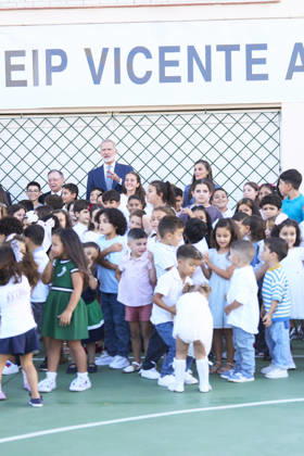 Spanish royals Visit to the Vicente Aleixandre nursery and primary school King Felipe VI of Spain, Queen Letizia of Spain visit to the Vicente Aleixandre nursery and primary school on October 13, 2026 in Ceuta, Spain King Felipe VI™s first visit to Ceuta as King, a city Spanish since the 17th century and claimed by Morocco, comes after this summer™s migration crisis. The previous royal visit, by Juan Carlos I and Queen Sofia in 2007, led Morocco to recall its ambassador. Photo by IMAGO MPG Ceuta Vicente Aleixandre nursery and primary school Ceuta Spain  Copyright: xMPGx