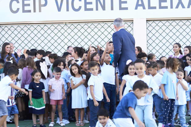 Spanish royals Visit to the Vicente Aleixandre nursery and primary school Queen Letizia of Spain visit to the Vicente Aleixandre nursery and primary school on October 13, 2026 in Ceuta, Spain King Felipe VI™s first visit to Ceuta as King, a city Spanish since the 17th century and claimed by Morocco, comes after this summer™s migration crisis. The previous royal visit, by Juan Carlos I and Queen Sofia in 2007, led Morocco to recall its ambassador. Photo by IMAGO MPG Ceuta Vicente Aleixandre nursery and primary school Ceuta Spain  Copyright: xMPGx