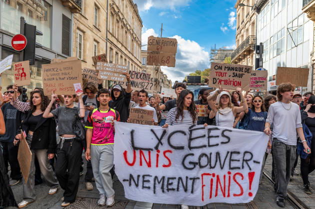 October 13, 2026, Bordeaux, Nouvelle-Aquitaine, France: High school students are protesting all over France, particularly here in Bordeaux. Their grievances are as follows: a shortage of staff, overcrowded class schedules, dilapidated infrastructure, a stressful college counseling process (career guidance), and deteriorating learning conditions. Bordeaux France - ZUMAh207 20261013_zip_h207_073 Copyright: xFabricexHebertx