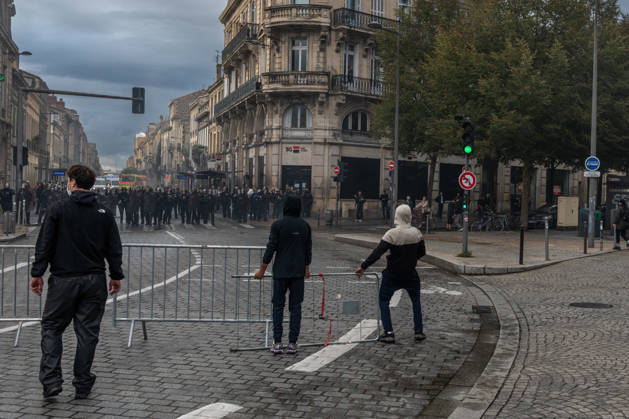 October 13, 2026, Bordeaux, Nouvelle-Aquitaine, France: High school students are protesting all over France, particularly here in Bordeaux. Their grievances are as follows: a shortage of staff, overcrowded class schedules, dilapidated infrastructure, a stressful college counseling process (career guidance), and deteriorating learning conditions. Bordeaux France - ZUMAh207 20261013_zip_h207_075 Copyright: xFabricexHebertx