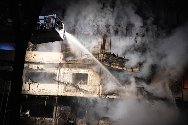 2 dead and 21 injured as Russian missile hits Kyiv residential building KYIV, UKRAINE - OCTOBER 14: Firefighters battle a blaze at a residential building struck by a Russian ballistic missile in Kyiv s Desnianskyi district on October 14, 2026. Kyiv Mayor Vitalii Klychko reported that 2 people were killed and 21 injured in the early-morning strike, while the Ukrainian Air Force stated that allies did not provide early launch intelligence. Danylo Antoniuk Anadolu Kyiv Ukraine. Editorial use only. Please get in touch for any other usage.  Copyright: x2026xAnadoluxDanyloxAntoniukx