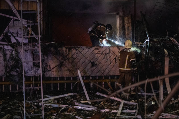 2 dead and 21 injured as Russian missile hits Kyiv residential building KYIV, UKRAINE - OCTOBER 14: Firefighters battle a blaze at a residential building struck by a Russian ballistic missile in Kyiv s Desnianskyi district on October 14, 2026. Kyiv Mayor Vitalii Klychko reported that 2 people were killed and 21 injured in the early-morning strike, while the Ukrainian Air Force stated that allies did not provide early launch intelligence. Danylo Antoniuk Anadolu Kyiv Ukraine. Editorial use only. Please get in touch for any other usage.  Copyright: x2026xAnadoluxDanyloxAntoniukx