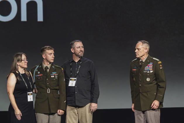 Soldiers honored on stage at the AUSA 2026 Eisenhower Luncheon WASHINGTON, DC, OCTOBER 13: U.S. Army soldiers are recognized on stage during the Dwight D. Eisenhower Luncheon at the Association of the United States Army (AUSA) 2026 Annual Meeting and Exposition at the Walter E. Washington Convention Center on October 13, 2026 in Washington, DC., Credit:Oliver Ehmig Velez Oliver Ehmig Avalon  Copyright: xOliverxEhmigxVelezx xOliverxEhmigx xAvalonx PCN_AUSA_2026_1143071300