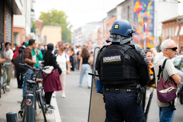 Student Protesters Clash With CRS In Toulouse - France French Gendarmerie and protesters are seen during a student protest in Toulouse, France on October 13, 2026. Photo by Nathan Barange ABACAPRESS.COM Toulouse HAUTE-GARONNE France  Copyright: xBarangexNathan ABACAx